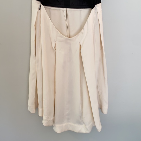 A.L.C. 2013 Black & White Deep Neck Open Back Short Dress Women's Medium - Picture 8 of 12